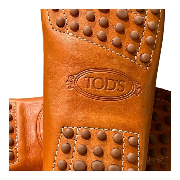 Tod’s Women’s Gommino Tassle Loafer Shoes in Orange Nubuck Leather | Size 5.5 - Picture 11 of 13